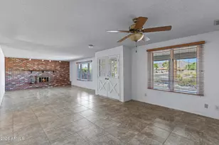 11825 S Paiute St, Phoenix, AZ 85044 - Photo 6