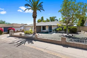 11825 S Paiute St, Phoenix, AZ 85044 - Photo 2