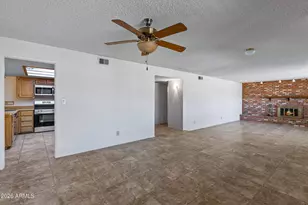 11825 S Paiute St, Phoenix, AZ 85044 - Photo 10