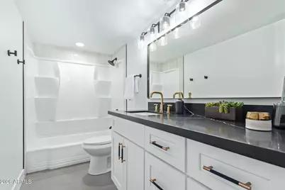 351 E Thomas Road #D208, Phoenix, AZ 85012 - Photo 22
