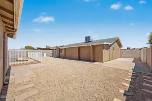 2702 E Grovers Ave, Phoenix, AZ 85032 - Photo 32
