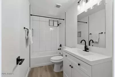 302 E Monte Vista Road #D2, Phoenix, AZ 85004 - Photo 6