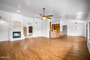 512 E Jordon Ln, Phoenix, AZ 85086 - Photo 14