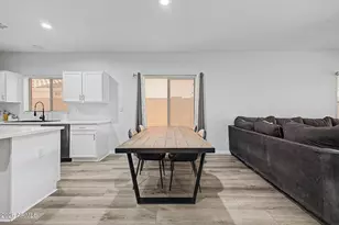 1218 S Kendra St, Gilbert, AZ 85296 - Photo 10