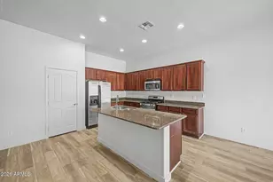 206 W Blue Lagoon Dr, Casa Grande, AZ 85122 - Photo 6