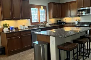 3939 E Cat Balue Dr, Phoenix, AZ 85050 - Photo 10