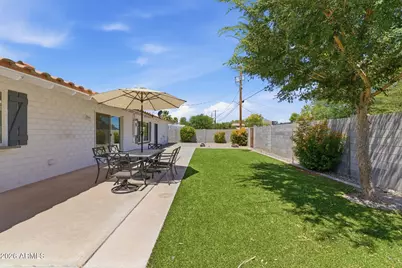 8224 E Devonshire Avenue, Scottsdale, AZ 85251 - Photo 18