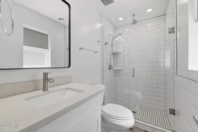 8224 E Devonshire Avenue, Scottsdale, AZ 85251 - Photo 12