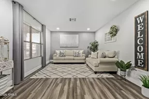 10617 W Daley Ln, Peoria, AZ 85383 - Photo 4