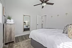 10617 W Daley Ln, Peoria, AZ 85383 - Photo 20