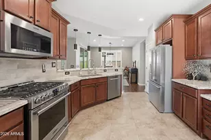27064 W Sequoia Dr, Buckeye, AZ 85396 - Photo 10