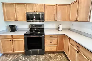 3419 W Via Montoya Dr, Phoenix, AZ 85027 - Photo 8