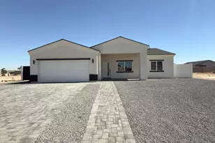 10323 W Concordia Dr, Arizona City, AZ 85123 - Photo 1