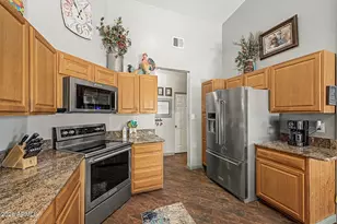 23712 N 104th Ave, Peoria, AZ 85383 - Photo 20