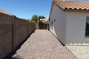 1351 W Lark Dr, Chandler, AZ 85286 - Photo 30