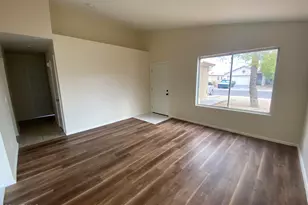 10849 W Monterosa St, Phoenix, AZ 85037 - Photo 4