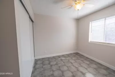 5723 W Wilshire Drive, Phoenix, AZ 85035 - Photo 8