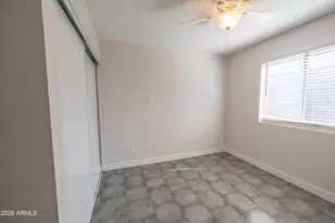 5723 W Wilshire Dr, Phoenix, AZ 85035 - Photo 8