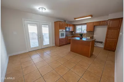 5723 W Wilshire Drive, Phoenix, AZ 85035 - Photo 12