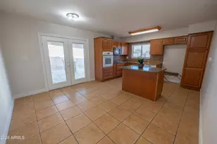 5723 W Wilshire Dr, Phoenix, AZ 85035 - Photo 12
