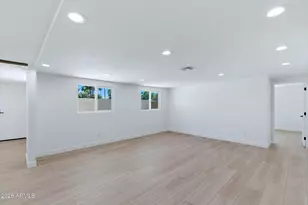 4623 E Devonshire Ave, Phoenix, AZ 85018 - Photo 14