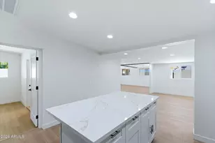 4623 E Devonshire Ave, Phoenix, AZ 85018 - Photo 4