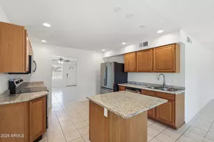 512 N Los Feliz Dr, Chandler, AZ 85226 - Photo 10