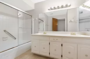 2059 E Manhatton Dr, Tempe, AZ 85282 - Photo 24