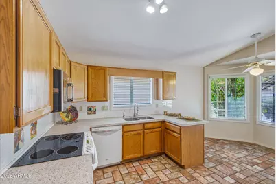 20327 N 106th Avenue, Peoria, AZ 85382 - Photo 6