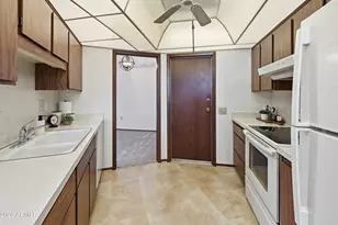 13849 N Thunderbird Blvd, Sun City, AZ 85351 - Photo 8