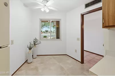 13849 N Thunderbird Boulevard, Sun City, AZ 85351 - Photo 10
