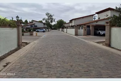 1908 E Orange Drive, Phoenix, AZ 85016 - Photo 4