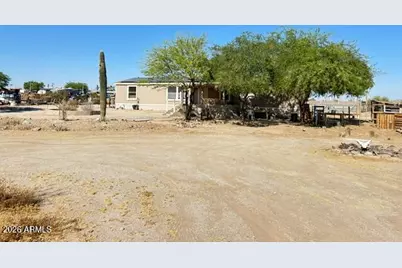 2005 N 196th Drive, Buckeye, AZ 85396 - Photo 2