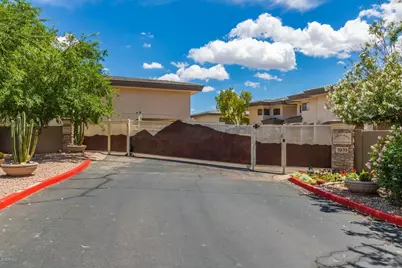 3235 E Camelback Road #Unit 201, Phoenix, AZ 85018 - Photo 20