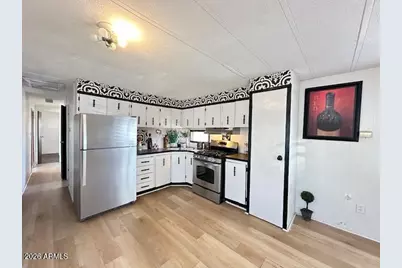 10810 N 91 Avenue #96, Peoria, AZ 85345 - Photo 2