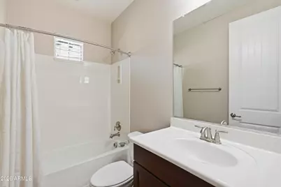 945 W Yellowstone Way, Chandler, AZ 85248 - Photo 10