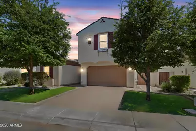 945 W Yellowstone Way, Chandler, AZ 85248 - Photo 2