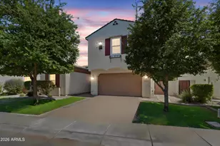 945 W Yellowstone Way, Chandler, AZ 85248 - Photo 2