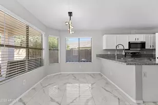 4734 E Mossman Rd, Phoenix, AZ 85050 - Photo 8