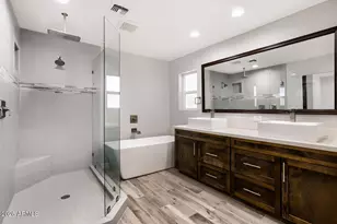 9801 N 74th Pl, Scottsdale, AZ 85258 - Photo 14