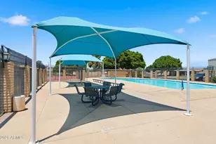 13415 N 25th Dr, Phoenix, AZ 85029 - Photo 48