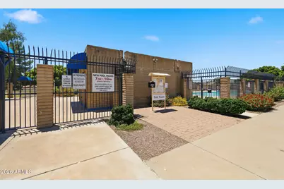13415 N 25th Drive, Phoenix, AZ 85029 - Photo 44
