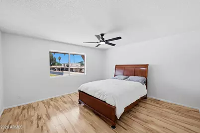 13415 N 25th Drive, Phoenix, AZ 85029 - Photo 32