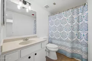13415 N 25th Dr, Phoenix, AZ 85029 - Photo 38