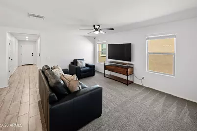 654 E Buckingham Avenue, Gilbert, AZ 85297 - Photo 4