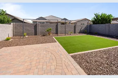 654 E Buckingham Avenue, Gilbert, AZ 85297 - Photo 20