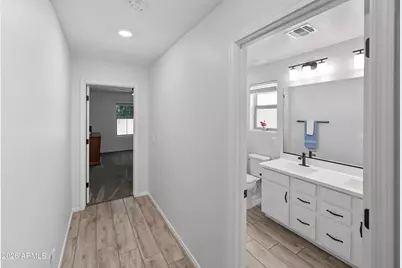 654 E Buckingham Avenue, Gilbert, AZ 85297 - Photo 10
