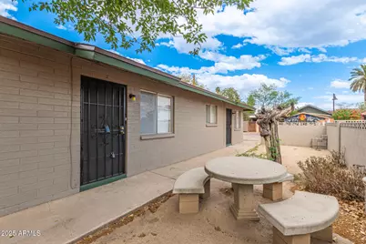7153 N 57th Drive #Apt 3, Glendale, AZ 85301 - Photo 2