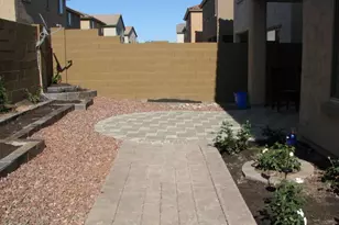 2048 W Monte Cristo Ave, Phoenix, AZ 85023 - Photo 12
