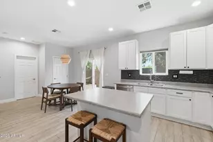 1021 E Odeum Ln, Phoenix, AZ 85040 - Photo 10